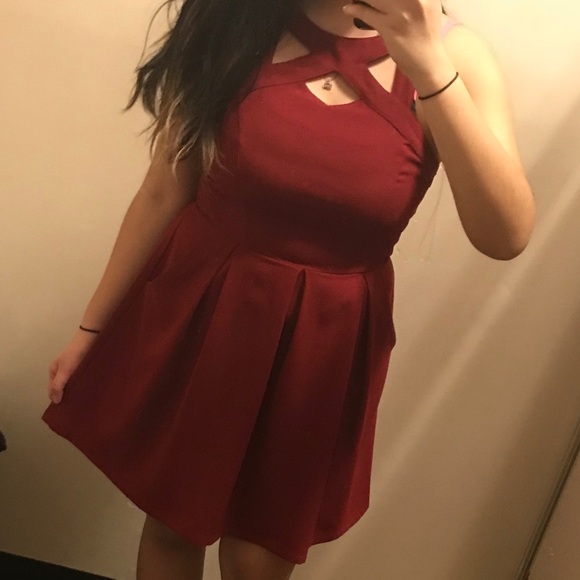 Halter Red Dress - Picture 8 of 8